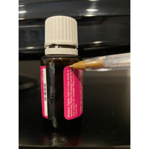 Geranium Young Living Essential Oil 15ml Bottle- Gently Used - Picture 2 of 2